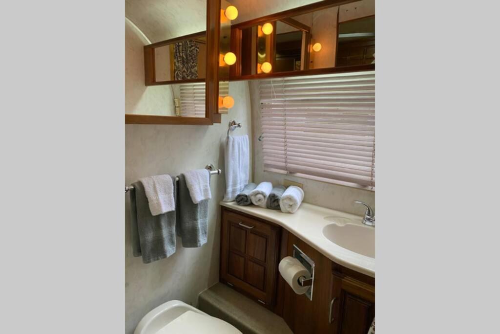 Beautiful Airstream, Beaufort Sc-Enjoy The Journey Buitenkant foto